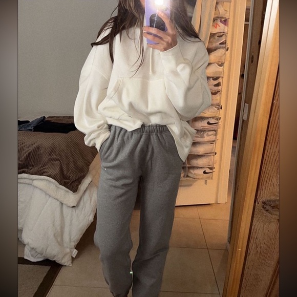 Women’s Nike Hoodie, White, Size Small - Picture 11 of 11